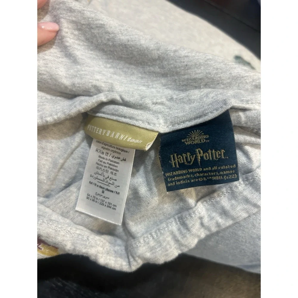 POTTERY BARN TEEN HARRY POTTER FLAGS Top Flat Sheet Full GRAY Jersey Knit Cotton